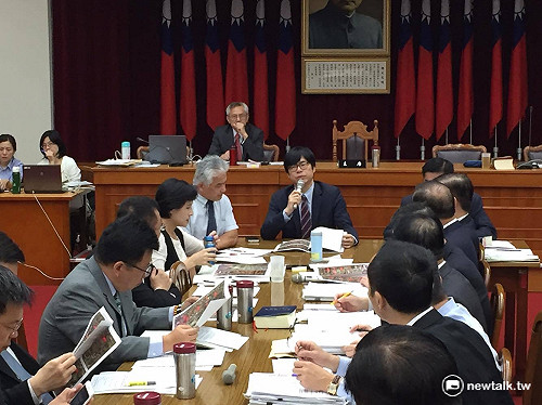 集遊法修正 路權協調破局改由抽籤決定