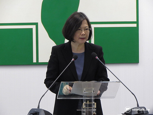 政院撤告、服儀解禁  小英：改變已經發生！