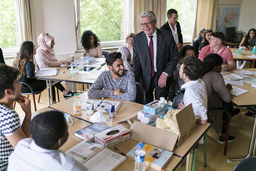 德總統高克宣布不連任  牽動明年國會大選