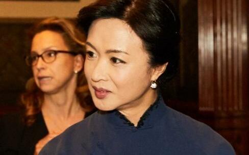 批普丁｢瘋狂男人｣被禁言 中國跨性別主持人：放棄思考災難就不遠了