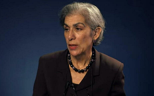 竟說印度這國家是糞坑! 美法學教授狂講種族歧視言論挨批