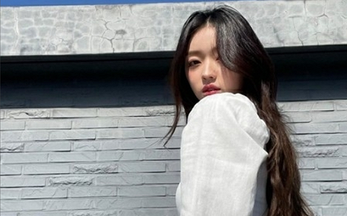 因疫苗副作用暴瘦中斷活動 Oh My Girl YooA曝近況