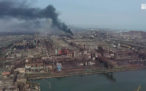 中國網友「腦補」亞速鋼鐵廠 稱有火車運輸外加地下水力發電…