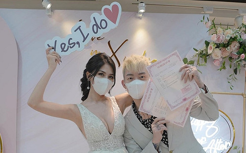 曖昧合照引網瘋傳「有喜了」！蕾菈親上火線澄清：沒有懷孕