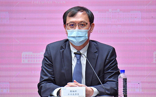 《醫師法》修正：持外國學歷報考國內醫師考試 須先經教育部學歷甄試