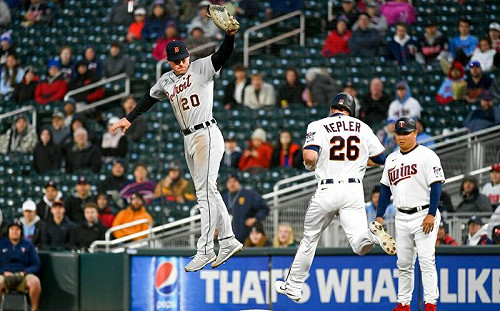 老虎隊狂煮粥！被再見安打球迷罵翻