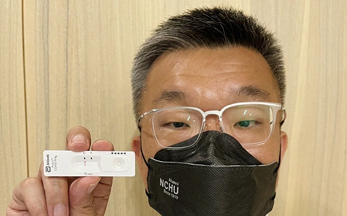 與確診市議員同場 蔡其昌快篩陰性