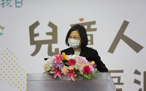 兒童疫苗即將施打 蔡英文籲： 請家長們多多考慮