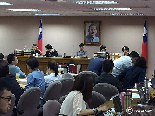 促轉條例喊卡 綠委：目前救火比較重要