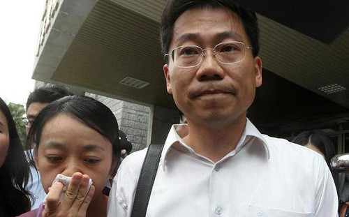 小燈泡母哽咽呼籲： 讓孩子有更安全的環境