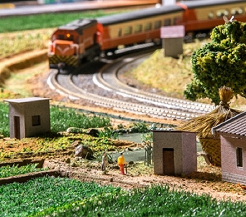 台灣鐵道擬真場景 駁二鐵道館展出