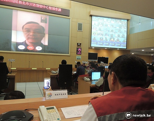 朱立倫越洋視訊指揮防颱 取消參訪提前返台