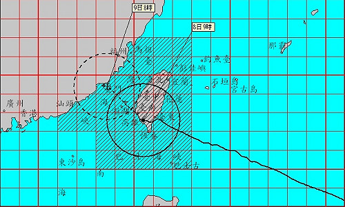 尼伯特減弱為中颱 暴風圈籠罩桃園以南