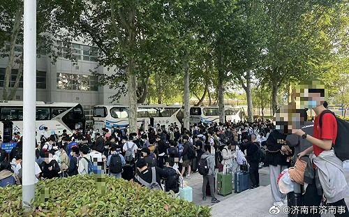 封校兩個月還會有陽性! 僅因1例確診 山東大學1.3萬師生被強制隔離帶走