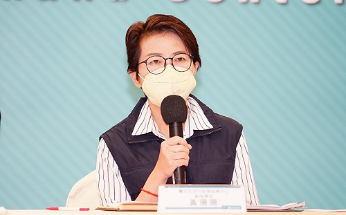 黃珊珊哽咽再度痛批中央：「沒有快篩就是向病毒投降」