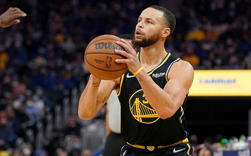 Curry率勇士大逆轉　系列賽3:1領先