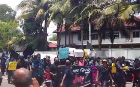 被中國「一帶一路」給榨乾了! 斯里蘭卡首次出現主權債務違約 中媒急甩鍋怪美元升值