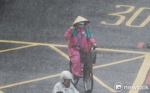 近10年最早寒流今報到！越晚水氣越少 網嗨：期待晚上