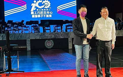 遇到偶像鋼琴王子 嘉工校友慈善音樂會讓視障鍵盤手圓夢