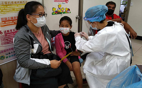 屏縣新增2142例  高中以下學校下週停課一週