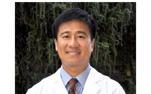 南加州槍擊案勇擋兇嫌 52歲鄭醫師犧牲自己救眾人