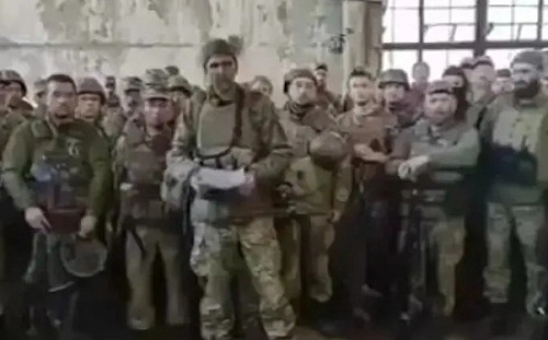 旅長率兵投降竟然還搞直播! 澤連斯基暴怒 : 「給我換司令」