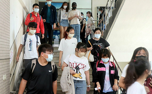 國中教育會考高雄考區  首日449名考生第二類備用試場應考