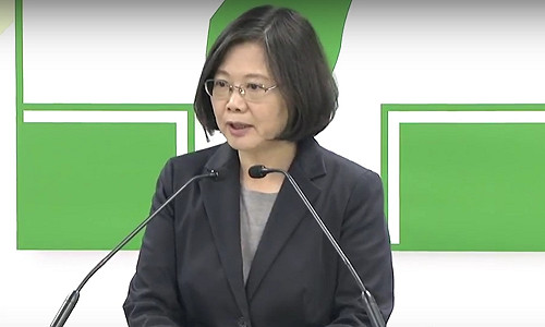 蔡英文：人民正用放大鏡看 要莫忘初心