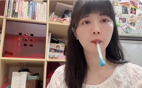 開箱？業配？高嘉瑜是真「陰陽人」！