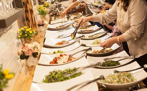 345.6億紓困振興經費來了！餐飲業補助加碼30億元　網問：今年有比較慘？