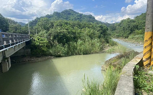 國中生黃蝶翠谷釣魚傳溺水！1人不治