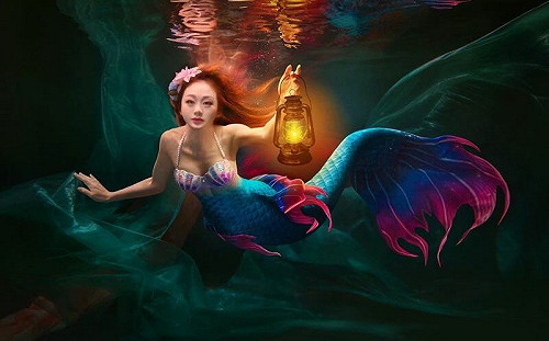 辣模下水變人魚！「1張照」引暴動