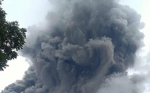 菲律賓呂宋島火山噴發 當局疏散附近居民