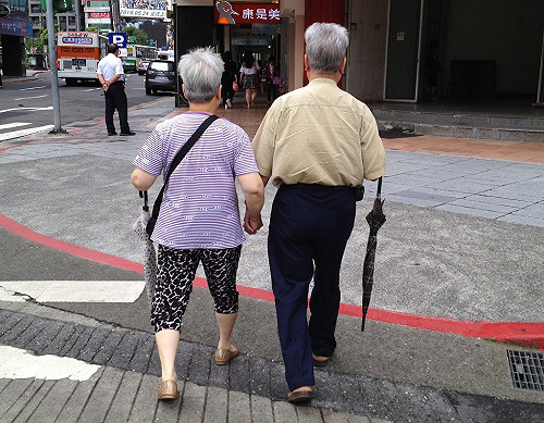 民團批鐘點外勞決策粗糙 恐衝擊長照人力布局