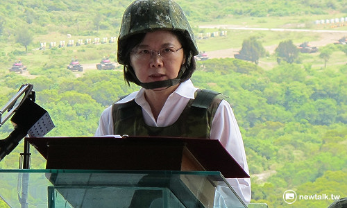 首度視察演習 蔡英文：優先提升國軍單兵裝備