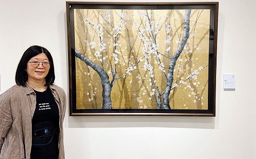 新北市新莊文化藝術中心展出謝淑慧以「紙」創造的四季美景