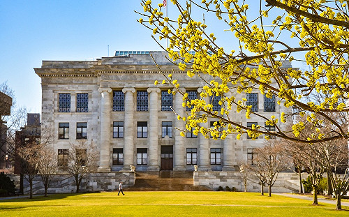 常春藤8所學校都要搶她 17歲少女最後的選擇是....