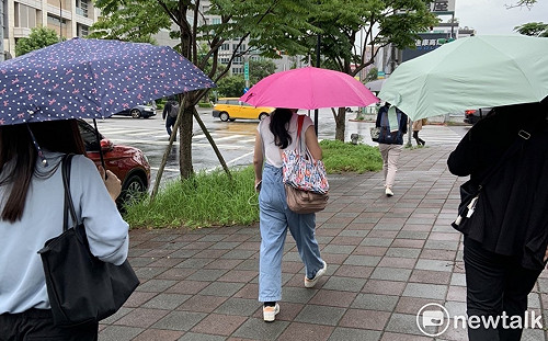 馬祖大雨特報！梅雨鋒面逼近 專家：中部以北防雷雨
