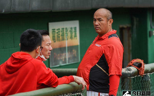 味全龍一軍染疫！教練張泰山也確診