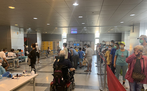 屏縣新增1420例 0-6歲可再免費領5劑快篩