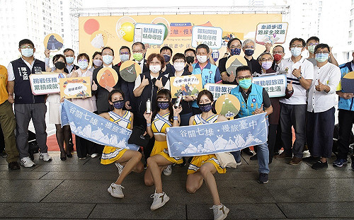 拋開疫情干擾 谷關七雄登山認證採「跨年制」