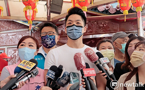 綠捧黃珊珊策略失效？ 蔣萬安諷：養老鼠咬布袋一次就好