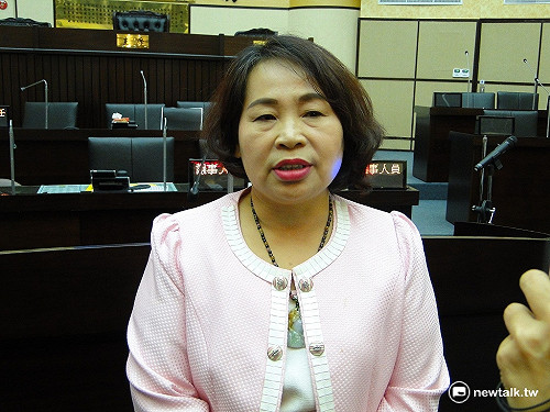 首次記名投票  賴美惠33票當選南市議長
