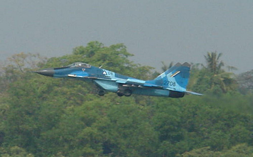 打到隔壁？！緬甸MiG-29侵犯領空 泰2架F-16緊急升空戒備