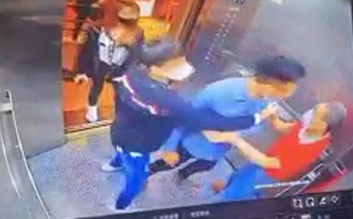 被電梯夾到怪8旬翁！結局網喊療癒