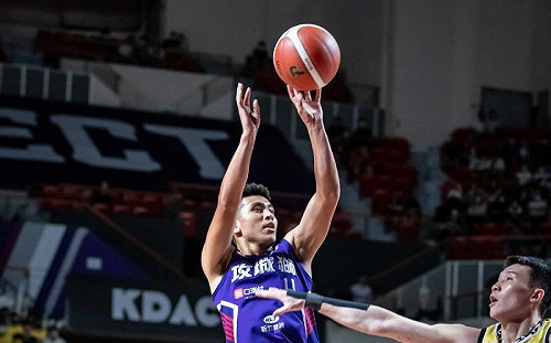 攻城獅報喜訊！高國豪宣布當爸