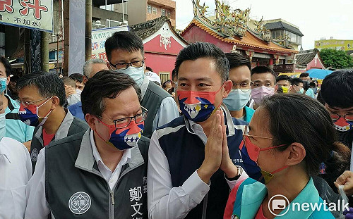 徵召後首場桃市公開活動 林智堅與鄭文燦同台出席普濟堂慶典