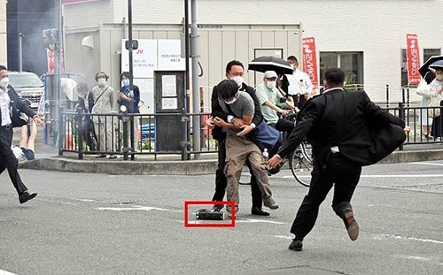 刺殺安倍兇嫌住所發現爆裂物 自行製造數個槍支和爆炸物