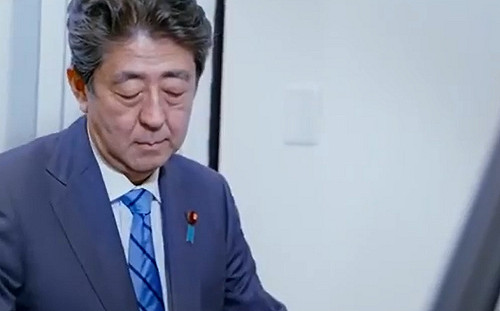 「這是他留下來的安慰旋律」吳怡農分享安倍彈奏曲逼哭網友