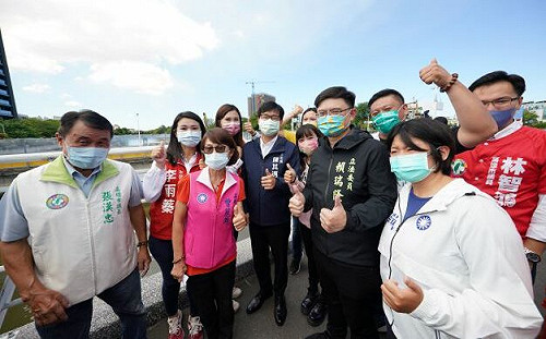 視察媽祖港橋改建工程  陳其邁：鳳山、亞灣區最重要聯通道路